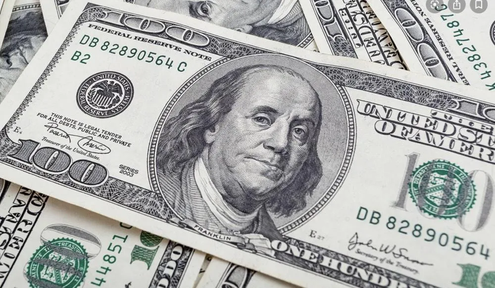 Dólar Explode e Bate R$6,00: Brasil em Alerta com Recorde Histórico!