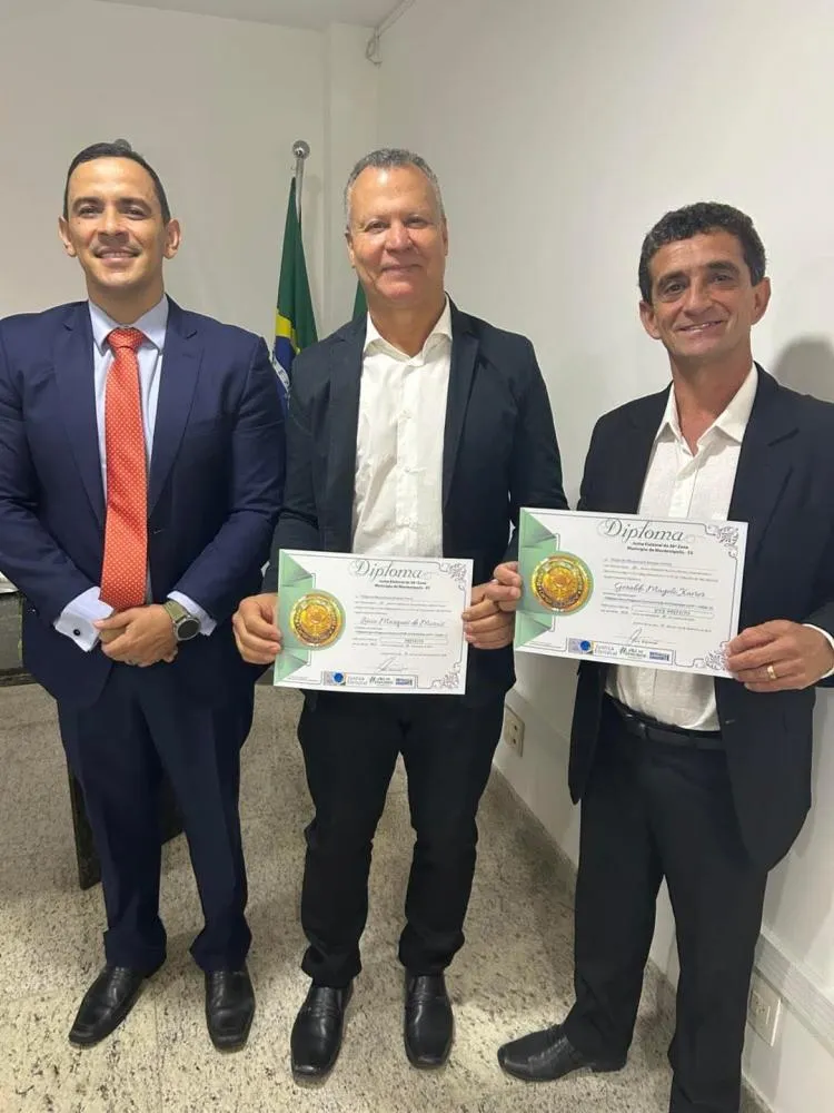 Prefeito, vice-prefeito e vereadores eleitos de Mantenópolis são diplomados