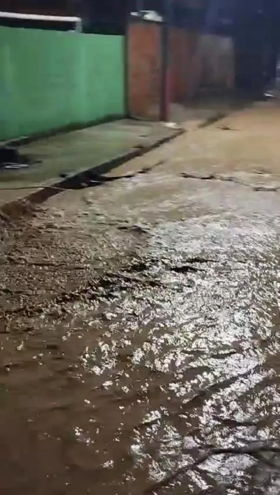 Forte chuva atinge com maior intensidade o município de Cuparaque-MG