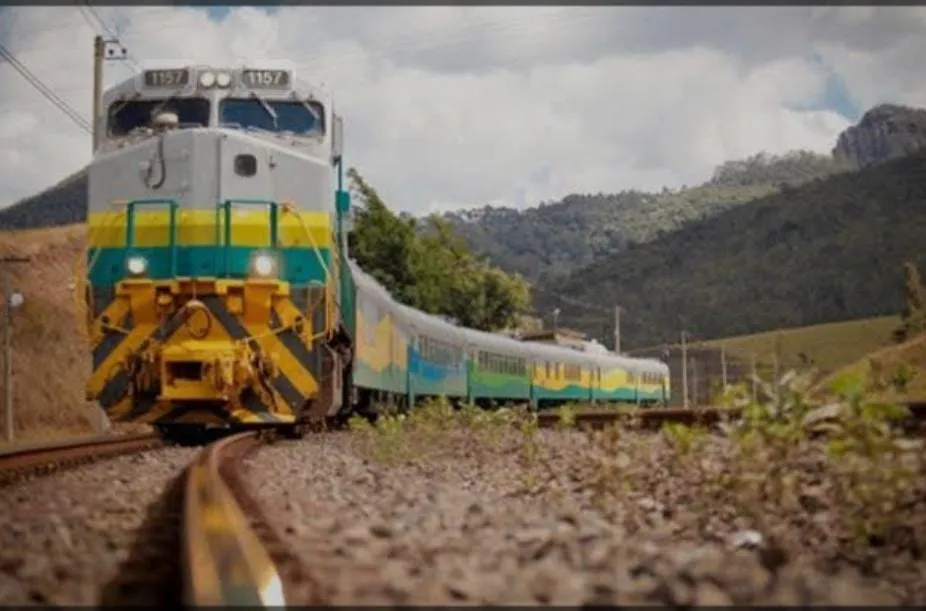  Ferrovia JK Ligará Barra de São Francisco-ES à Brasília-DF