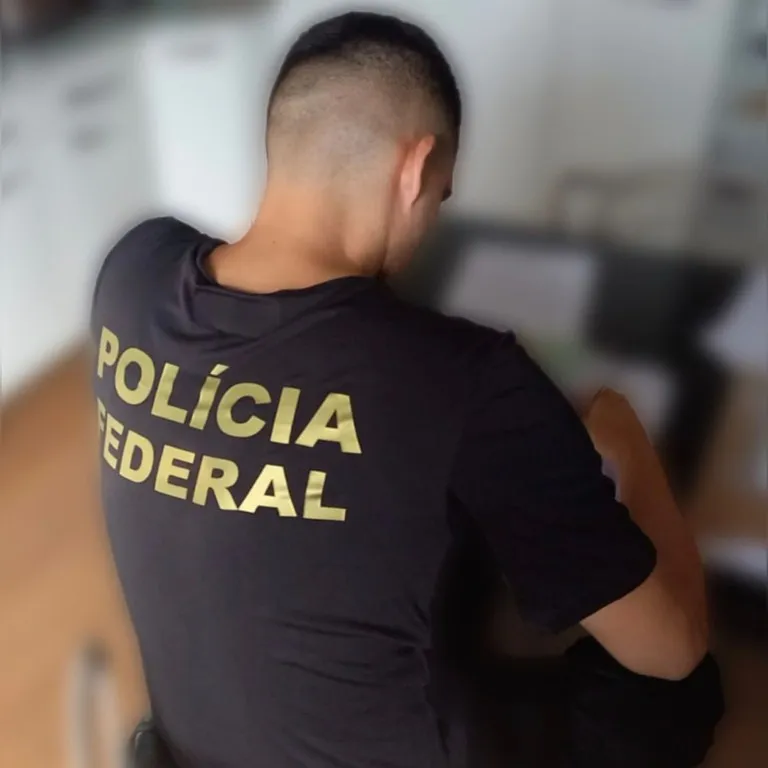 Polícia Federal desarticula quadrilha que levava pessoas ilegalmente para os EUA.