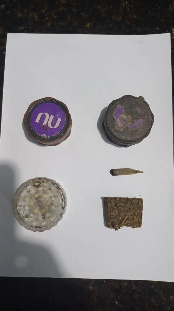 POLICIAIS MILITARES DO 11º BPM APREENDEM MACONHA COM DOIS INDIVÍDUOS EM MANTENÓPOLIS-ES