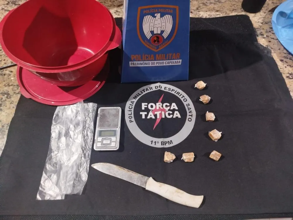 Força Tática e K9 do 11º BPM Apreendem Crack e Materiais Para Embalo no Bairro Colina em Barra de São Francisco-ES