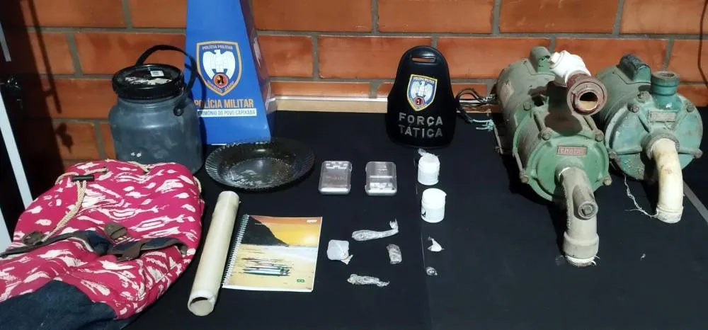 FORÇA TÁTICA DO 11º BPM E POLÍCIA CIVIL APREENDEM DROGAS E MATERIAIS PARA TRÁFICO EM OPERAÇÃO CONJUNTA EM BARRA DE SÃO FRANCISCO-ES
