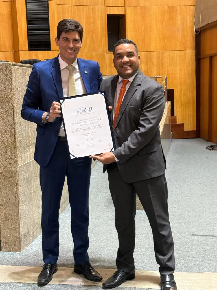 Rafael Rocha de Paula é Homenageado com Título de Cidadão Capixaba na ALES