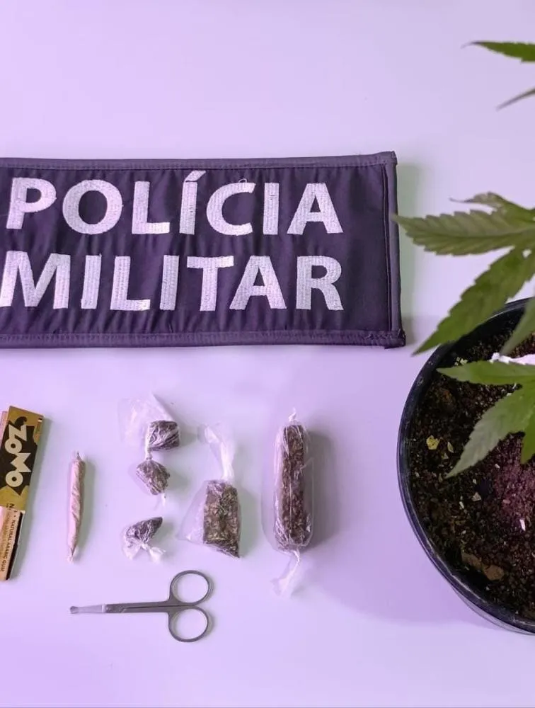 POLICIAIS DO 11º BPM APREENDEM MENOR E ENTORPECENTES EM ECOPORANGA