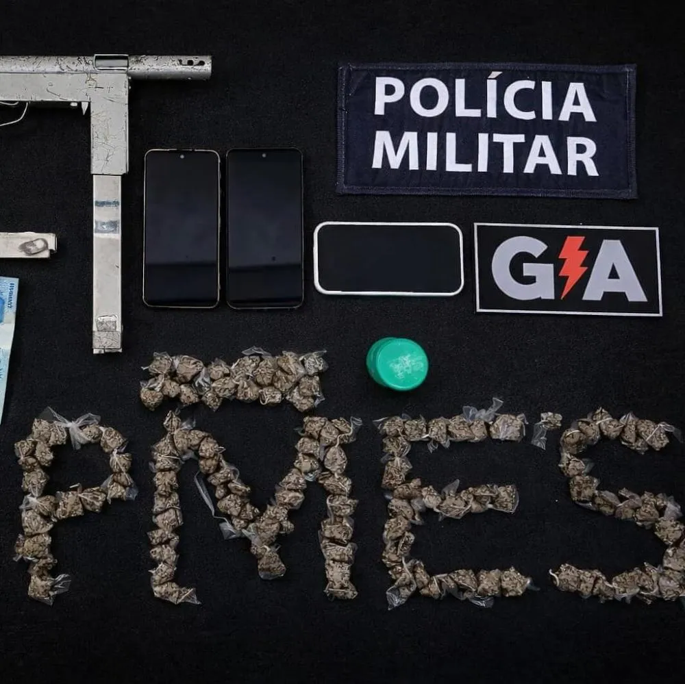 11º BPM APREENDE ARMA DE FOGO ARTESANAL E GRANDE QUANTIDADE DE DROGAS EM ECOPORANGA-ES