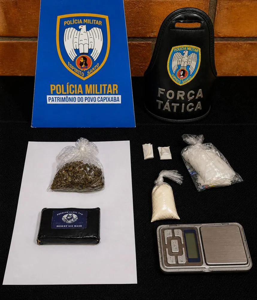 POLICIAIS DO 11º BPM APREENDEM DROGAS DE ALTO VALOR E MOTOCICLETA DURANTE OPERAÇÃO EM BARRA DE SÃO FRANCISCO