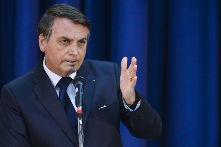 Jair Bolsonaro ganha prêmio na Mega-Sena em bolão com assessores